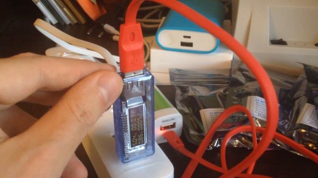 USB тестер Keweisi V20
