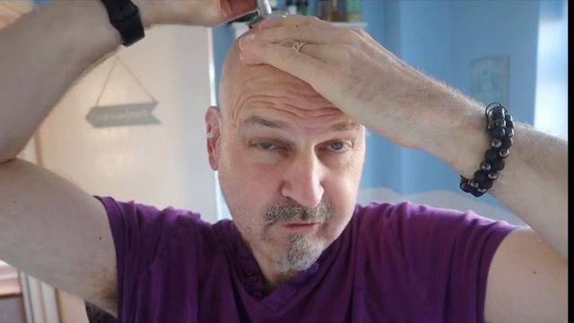 The Friday Headshave with Proraso смотреть онлайн