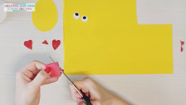 Он так смешно движется, только вылупился! Цыпленок в скорлупе - оригинальная поделка! смотреть онлайн
