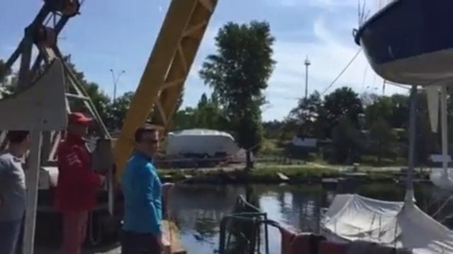 Спускаем лодку смотреть онлайн
