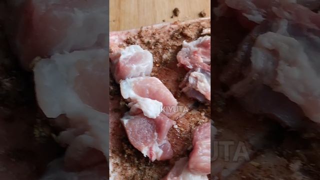Свиную шкуру не выбрасываю, а готовлю вкусный рулет смотреть онлайн