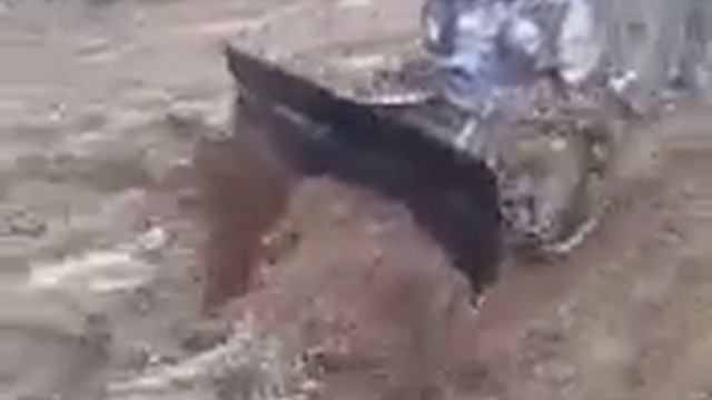 Люди засыпают картошку кавшом смотреть онлайн