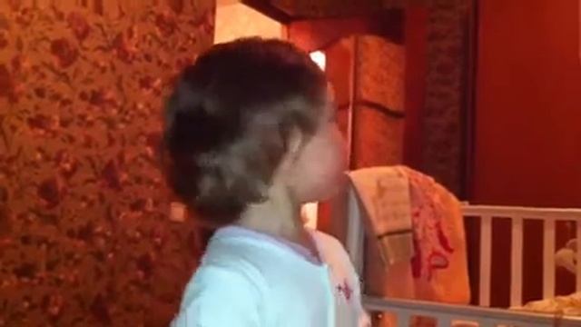 В детский сад пришла я с мамой смотреть онлайн