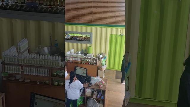 Продолжаем знакомить с производством натуральной косметики Lemongrass House на Пхукете. смотреть онлайн