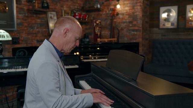 Jon Schmidt Showing off the Yamaha Clavinova CLP 745 смотреть онлайн