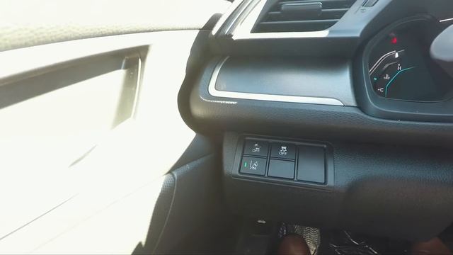 2019 Honda Civic LX Full Review - It Finally Has Honda Sensing смотреть онлайн