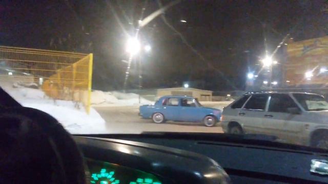 Боевая Классика Киров.Зимний Дрифт на Жигули 2101 смотреть онлайн