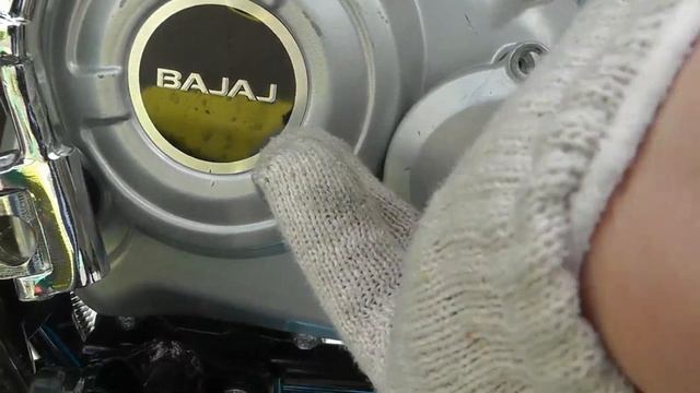 Замена масла своими руками Bajaj Boxer BM150 смотреть онлайн