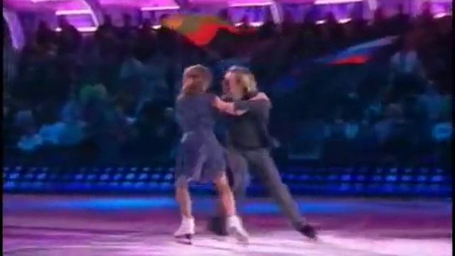 Л. Арзамасова и М. Ставиский на стихи Маяковского Ночь смотреть онлайн