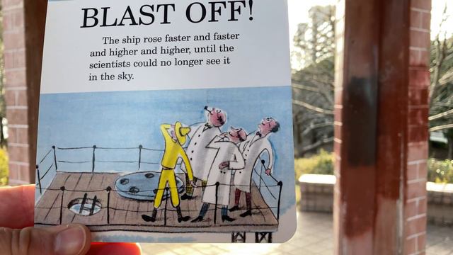HE GOES 15,000 mph 🚀 Curious George and the Rocket 🙈 | World English School Today смотреть онлайн