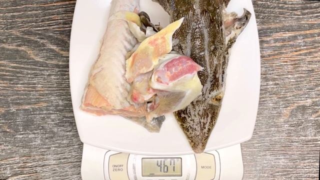 ?? Как разделать и закоптить ОСЕТРА на кухне в обычной кастрюле смотреть онлайн