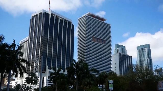 Даун таун Майами. Как же выглядит центр каунти Майами Дейт? смотреть онлайн