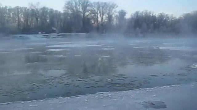 Шуга по реке пошла,рыбалка сегодня обломалась...) смотреть онлайн