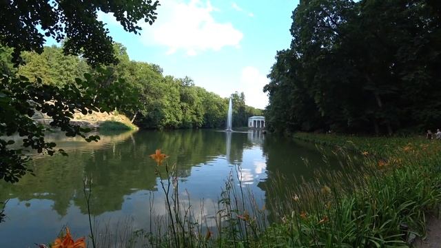 КАК В ДУБАЕ! УМАНЬ - ФОНТАН, НОЧНЫЕ ШОУ и НОВЫЙ ПАРК! СОФИЕВКА / VLOG смотреть онлайн