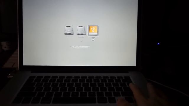 Easy Simple Way to Install Windows 8 To Go Tutorials (PC/Macbook Pro Retina) смотреть онлайн