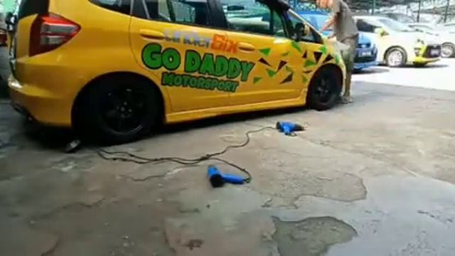 Honda Jazz *GO DADDY MOTORSPORT LIVERY* WRAP смотреть онлайн