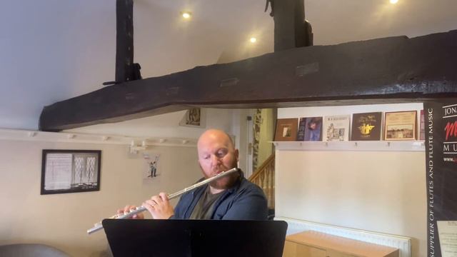 #3 - Taffanel & Gaubert 24 Etudes Progressives for flute - Roderick Seed смотреть онлайн