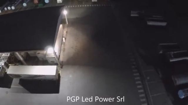 Видео работы светодиодного прожектора 200 Вт смотреть онлайн