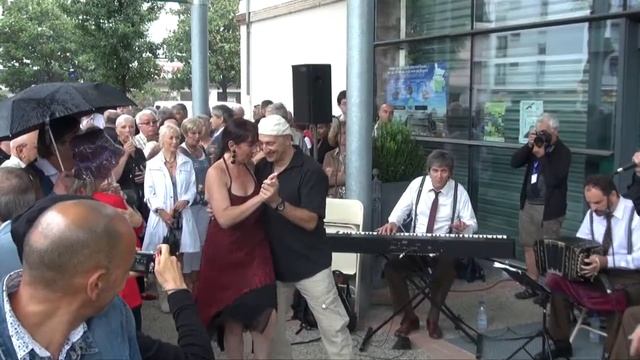 Festival Tarbes en Tango 2012 : Inauguration du Monument Tango смотреть онлайн