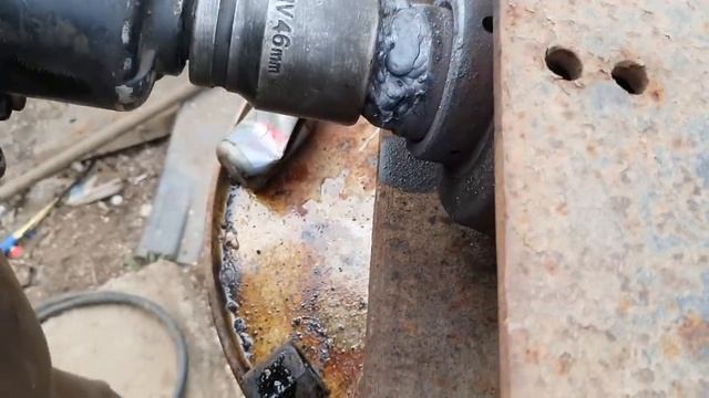 Как открутить гайку на фаркопе Камаз? Ч2 смотреть онлайн