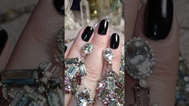 Экстра Парюра ? ?Кунцит Гелиодор Аквамарины Турмалины Брилианты ? Скриншот Вотсап+7 928 394 26 55.. смотреть онлайн