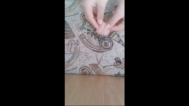 Помпоны из шерстяных ниток.| Я начала вязати игрушки (Амигуруми ) смотреть онлайн