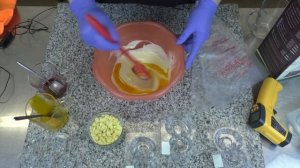 Цветной шоколад  Окрашивание и темперирование белого шоколада