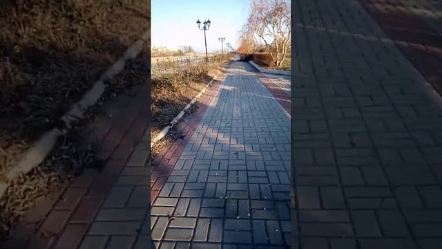 Прогулка по алейке)))жаль девушка 5.45((( и зовут Яна,выносит мозг, всё равно терплю))) смотреть онлайн