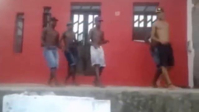 Grupo Uz Timidos - Mãos Para o Alto Novinha [Bailão do Robyssão] смотреть онлайн