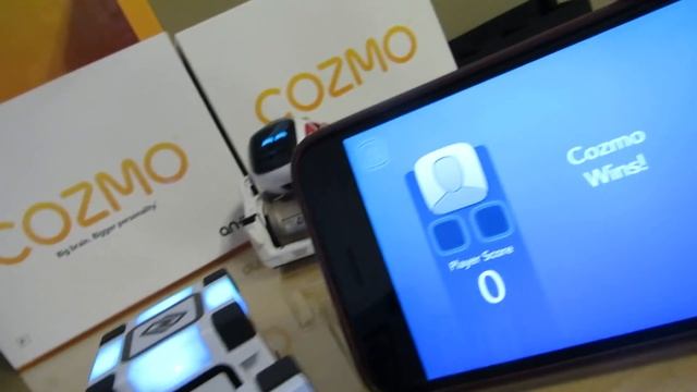 Cozmo - Day 2: LET'S PLAY With Anki's New Robot (FULL REVIEW!)