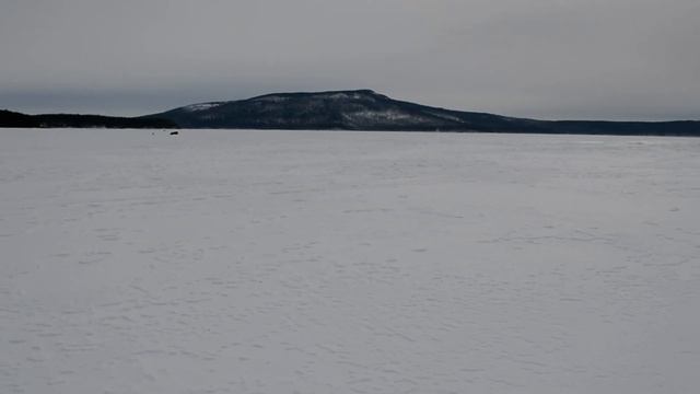 Атмосфера соревнований по рыбной ловле 11.03.2023 года (Братский район) смотреть онлайн