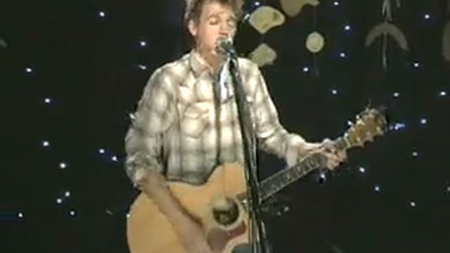 Kiss on me de Tyler Hilton par TylerHilton9.skyblog.com смотреть онлайн