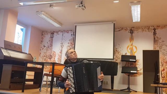 Сиреневый туман на баянчике...Koncert učitelů Nik.Petruk: Fialová mlha, Jan Sašin смотреть онлайн