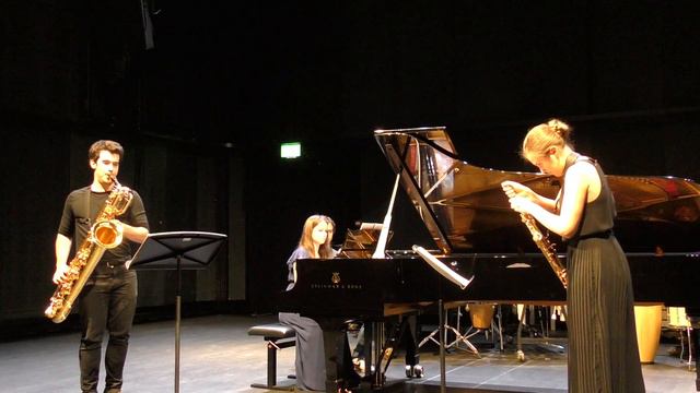 Francis Poulenc - Trio for bassoon, oboe and piano (Arr. for Soprano, Baritone Saxophones and Piano смотреть онлайн