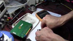 Роутер не включается и не работает,диоды не светятся