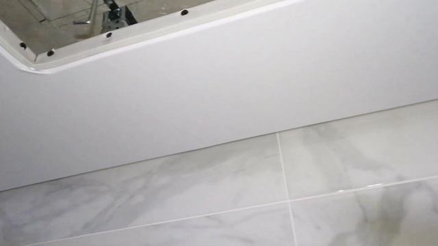 Тропический душ в Парящем натяжном матовом потолоке смотреть онлайн