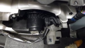 Замена моторчика (вентилятора) печки на ПРАДО 120