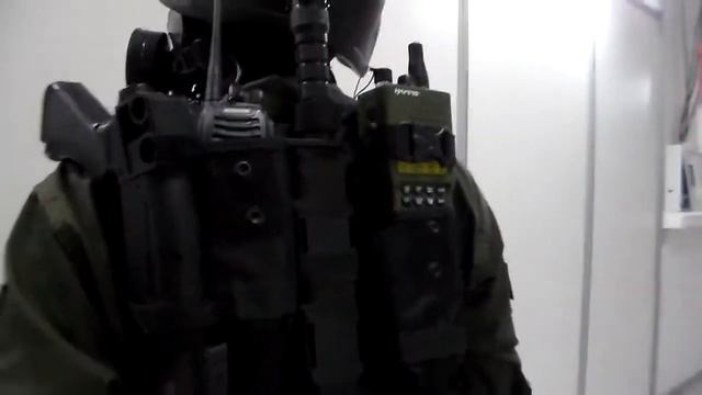 Cosplay Hunk - Resident Evil 2 y Outbreak смотреть онлайн