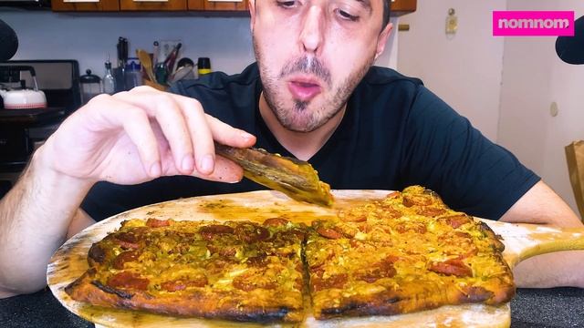 ASMR PIZZA PARTY ! PESTO PEPPERONI ! MUKBANG NO TALKING * NOMNOMSAMMIEBOY * 피자 смотреть онлайн