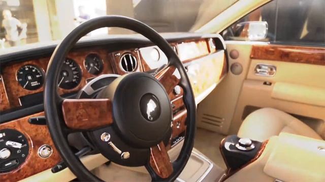 Авто под заказ Rolls-Royce / Роллс Ройс Фантом черный смотреть онлайн