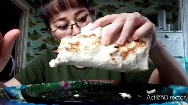 MUKBANG | Домашняя шаурма со сметанно-чесночным соусом | Homemade shawarma with sour cream sauce смотреть онлайн