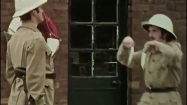 Monty Python's Flying Circus - The Fish Slapping Dance For One Hour смотреть онлайн