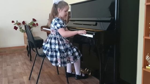 Тафинцева Василиса, 1 класс, "Олень - золотые рога". смотреть онлайн