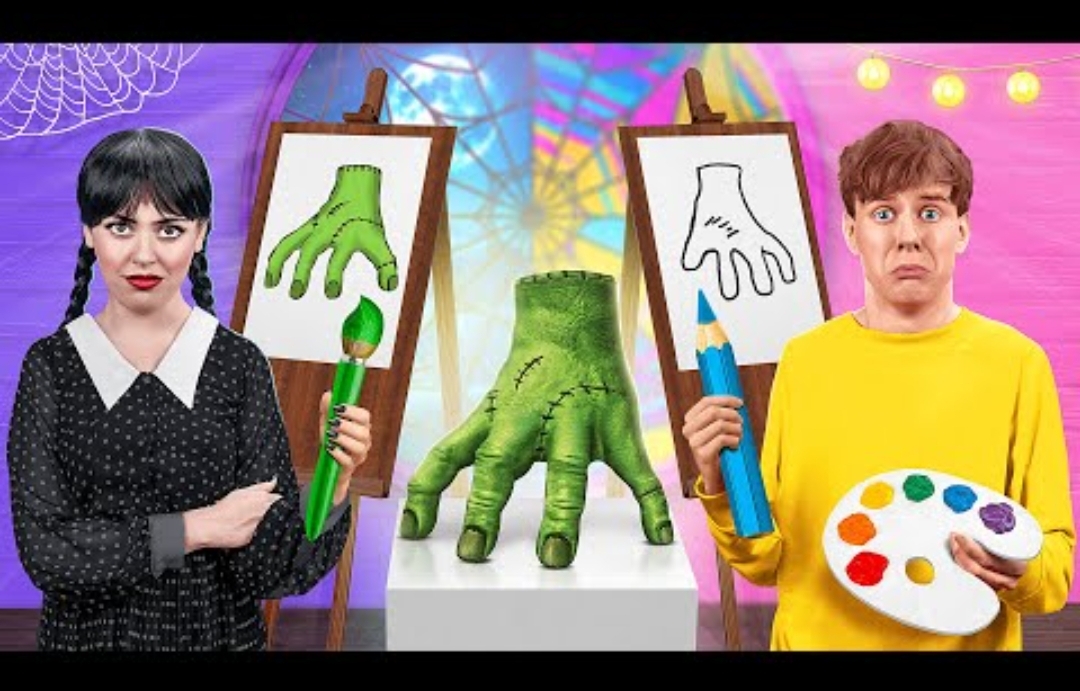 Кто лучше нарисует предмет, получит его Челлендж с Уэнсдей Аддамс Multi DO Challenge смотреть онлайн