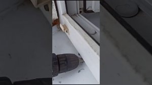 Если дует из под подоконника...