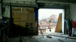 Подготовка проёма гаража к установке секционных ворот / В доме, который построил