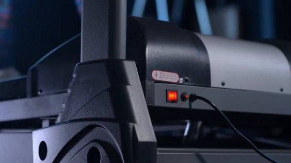 Контроль пульса и регулировка угла наклона беговой дорожки Dfit Maxima HRC