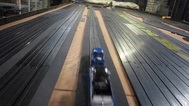 ELVIS BY GREENLIGHT смотреть онлайн