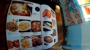 Сколько стоит поесть на Хайнане. Кафе 12 стульев. Полный обзор.