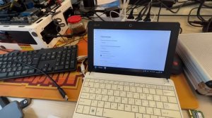 Поставили Windows 11 на очень слабый нетбук на DDR2 памяти ?♂️ Никогда так не делайте! ?